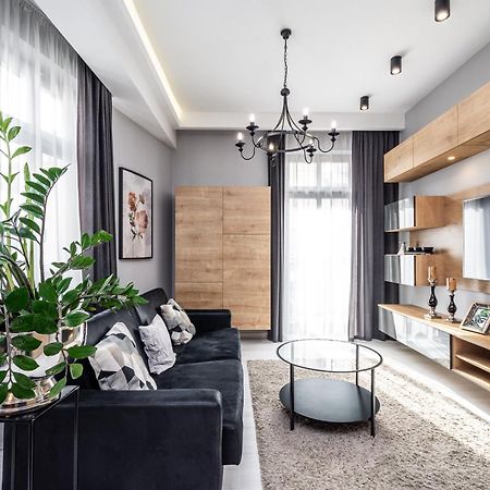 Rentplanet - Apartament Vělička Exteriér fotografie